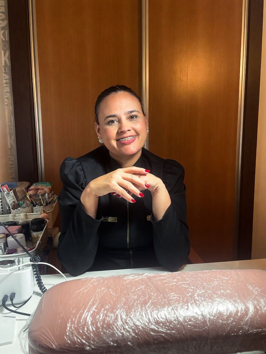 Nadjane Figueredo — Especialista em Nail Art